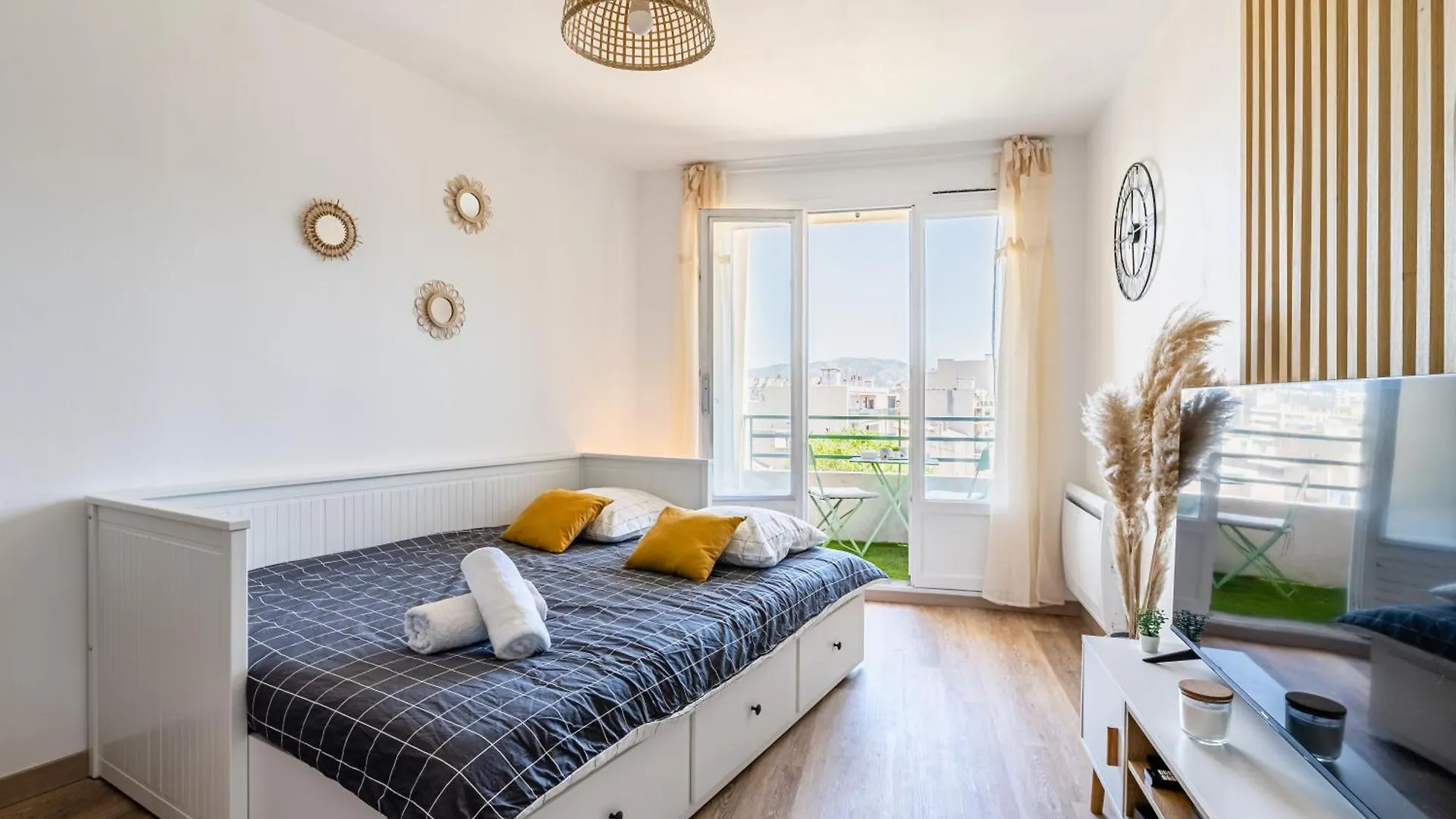 St Charles : Confortable+ Balcon Marseille Apartment