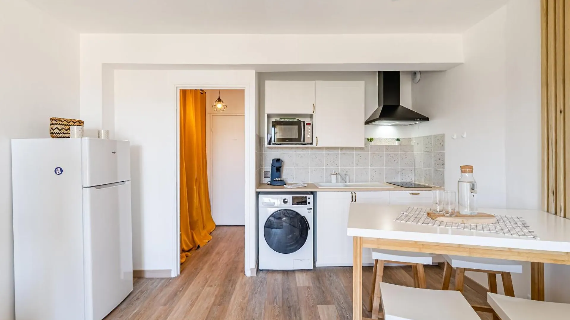 Apartament St Charles : Confortable+ Balcon Marsylia